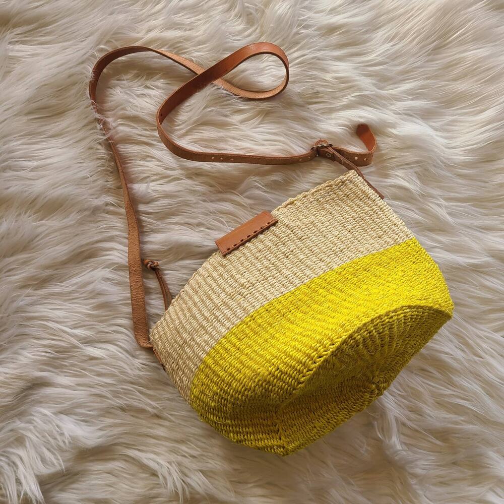 Woven Sisal Bag Crossbody Purse Boho Summer Beach Yellow Basket Tote Retro Y2K - Picture 2 of 3